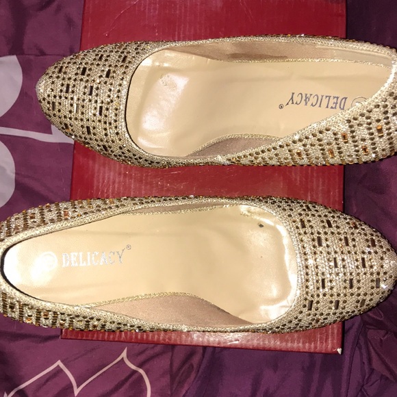 Champagne color high heels - Picture 2 of 6